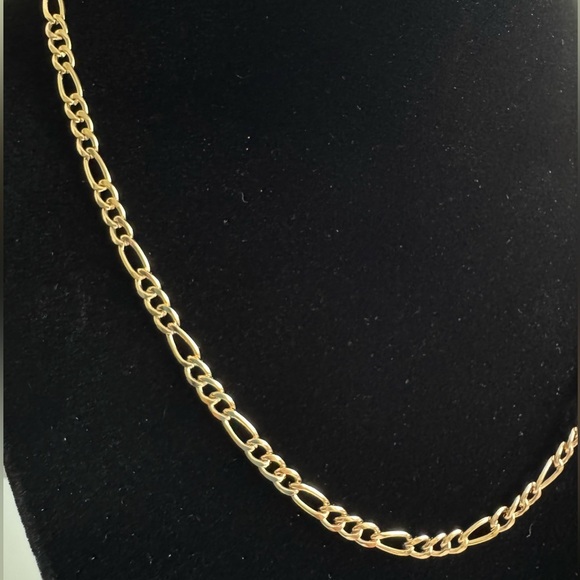 Jewelry - Figaro Curb Link Chain Necklace